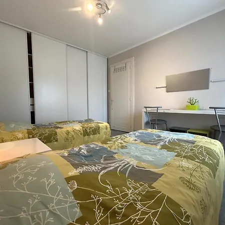 Au Centre De Apartman *